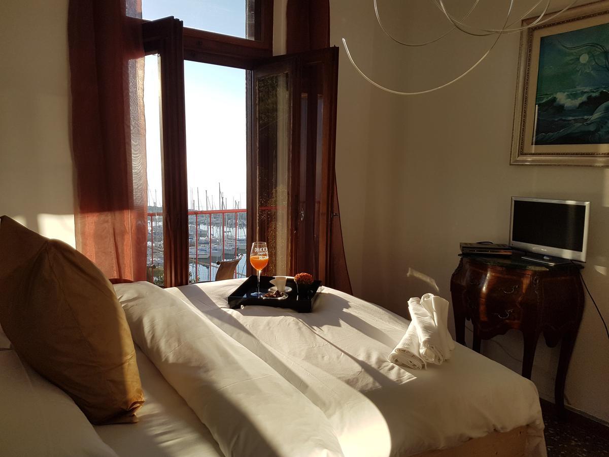Hotel Mignon ترييستي المظهر الخارجي الصورة